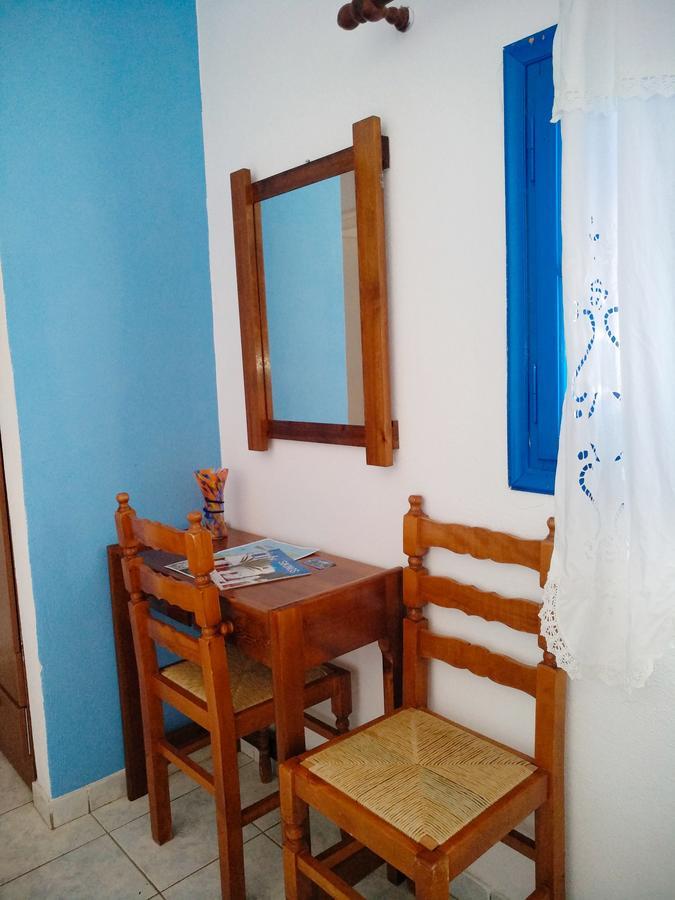 Pirgari Rooms Sikinos Alopronia Exterior foto