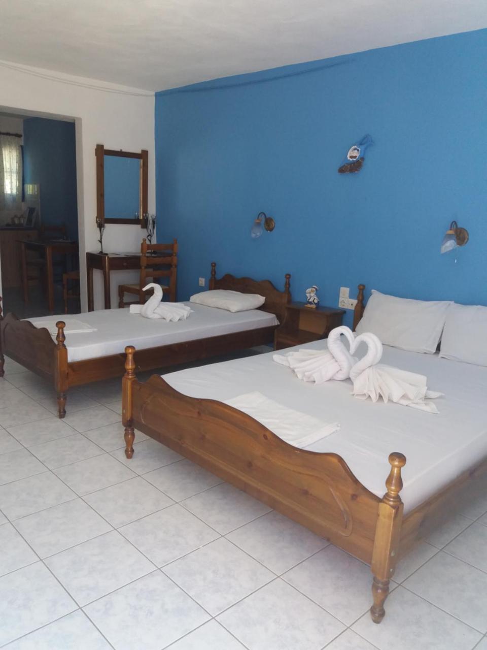 Pirgari Rooms Sikinos Alopronia Exterior foto